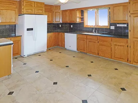 5874 Ada Dr, Roscoe, IL 61073 photo 17