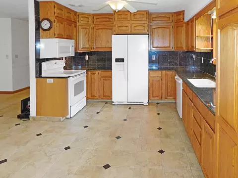 5874 Ada Dr, Roscoe, IL 61073 photo 18
