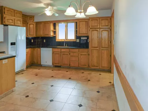 5874 Ada Dr, Roscoe, IL 61073 photo 16