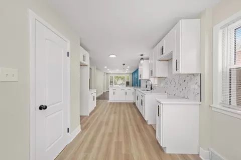 10338 S State St, Chicago, IL 60628 photo 12