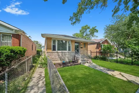 10338 S State St, Chicago, IL 60628 photo 3
