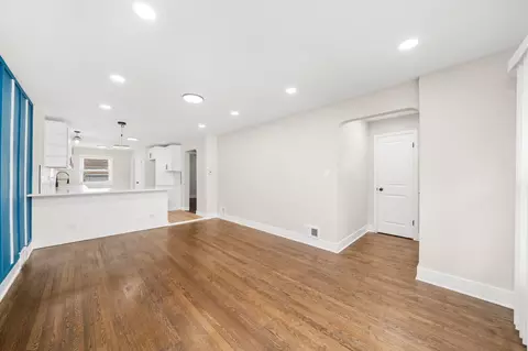 10338 S State St, Chicago, IL 60628 photo 8