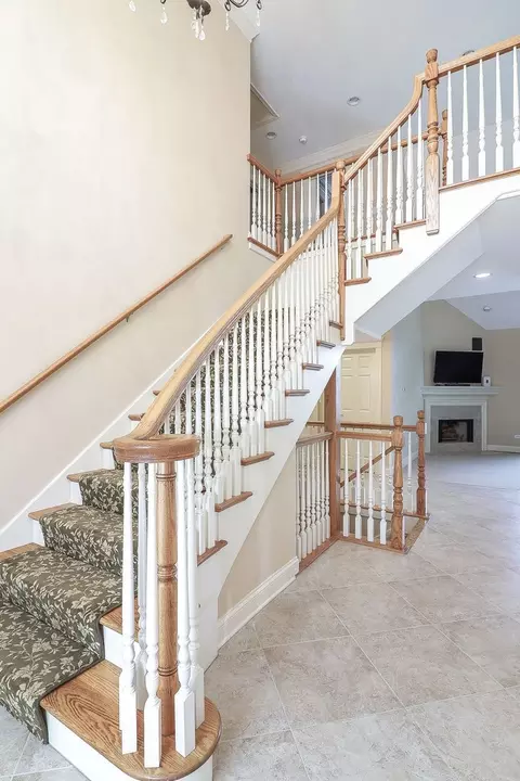 Entry Way - 1751 Rizzi Ln, Bartlett, IL 60103 photo 2 of 2