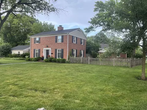 Exterior - 2430 Covert Rd, Glenview, IL 60025 photo 6 of 6