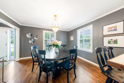 Dining - 2430 Covert Rd, Glenview, IL 60025 photo 2 of 2