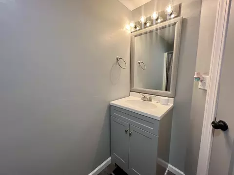 206 E High St, White Heath, IL 61884 photo 18
