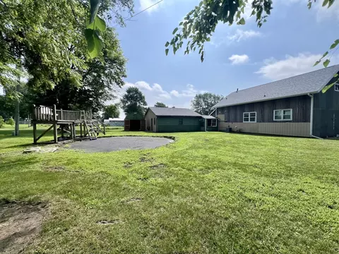 206 E High St, White Heath, IL 61884 photo 39