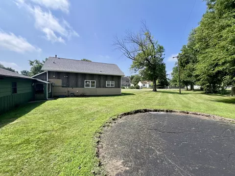 206 E High St, White Heath, IL 61884 photo 36
