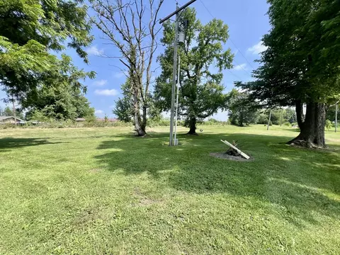 206 E High St, White Heath, IL 61884 photo 38