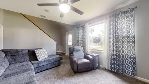 206 E High St, White Heath, IL 61884 photo 6