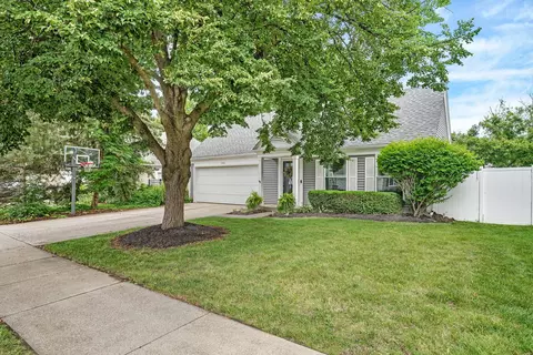 1743 Paddington Ave, Naperville, IL 60563