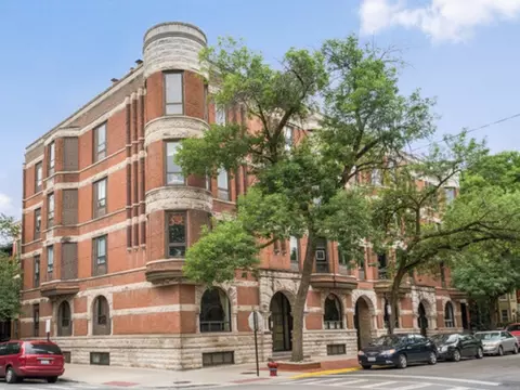 601 W Belden Ave #4B, Chicago, IL 60614