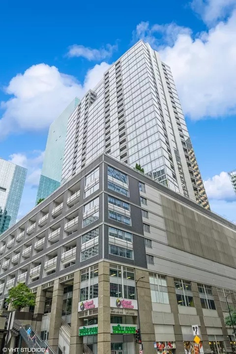 240 E Illinois St #604, Chicago, IL 60611