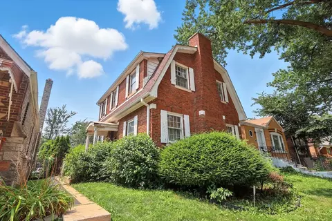12220 S La Salle St, Chicago, IL 60628
