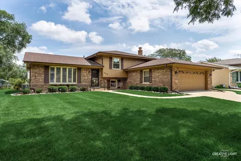 249 Staffmark Ln, Schaumburg, IL 60193