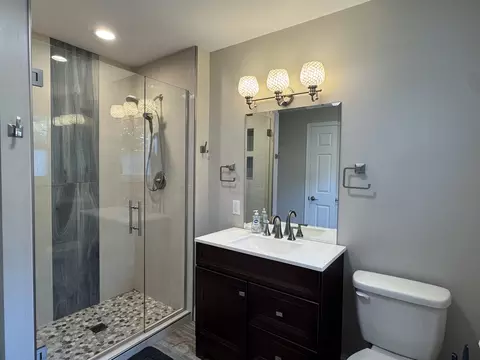Bath - 1223 N Bush Ave, Kankakee, IL 60901 photo 1 of 4