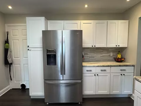 Kitchen - 1223 N Bush Ave, Kankakee, IL 60901 photo 3 of 4