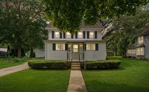 405 W Chestnut St, Fairbury, IL 61739