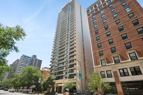 3150 N Sheridan Rd #5A, Chicago, IL 60657