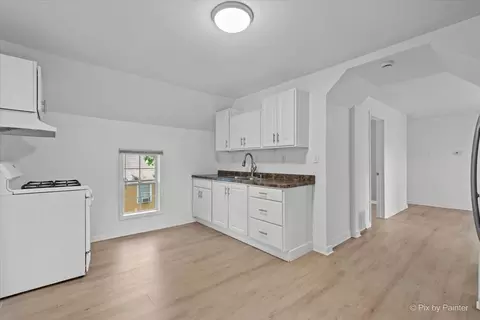 Entry Way - 767 Dixon Ave, Elgin, IL 60120 photo 1 of 3