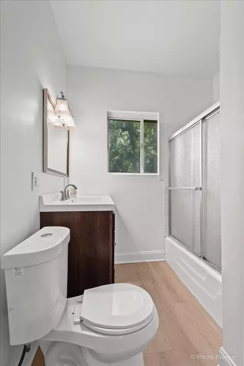 Bath - 767 Dixon Ave, Elgin, IL 60120 photo 2 of 2