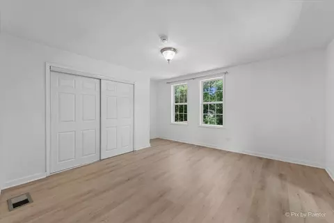 Bedroom - 767 Dixon Ave, Elgin, IL 60120 photo 1 of 7