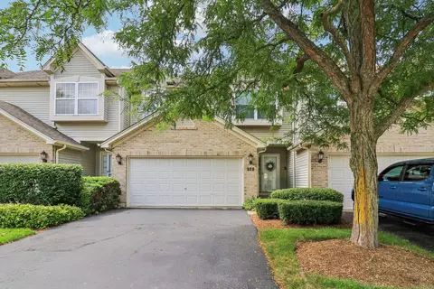928 Viewpoint Dr, Lake In The Hills, IL 60156
