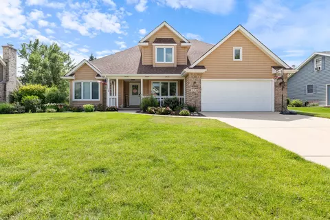 1231 Averill Dr, Batavia, IL 60510