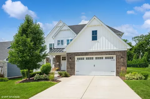 5732 Carpenter St, Downers Grove, IL 60516