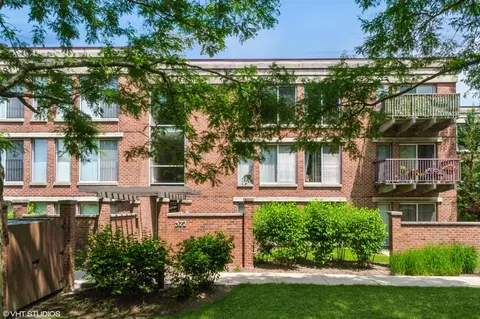 372 Kelburn Rd #314, Deerfield, IL 60015