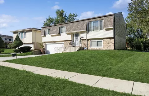 662 Sullivan Ln, University Park, IL 60484