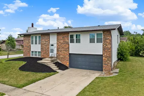 3111 Smoke Tree Ct, Hazel Crest, IL 60429