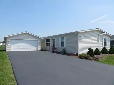 22409 Cedar Dr, Channahon, IL 60410