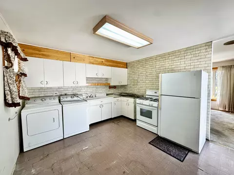 2310 Bluebird Ln, Rolling Meadows, IL 60008 photo 9