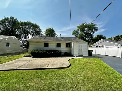 2310 Bluebird Ln, Rolling Meadows, IL 60008 photo 18