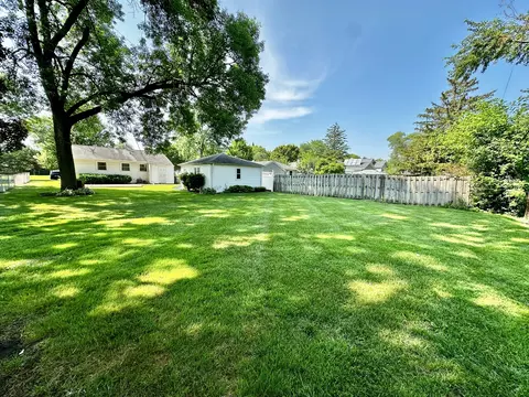 2310 Bluebird Ln, Rolling Meadows, IL 60008 photo 20