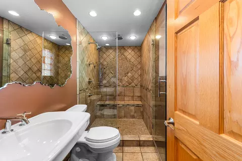 Bath - 3700 S Normal Ave, Chicago, IL 60609 photo 1 of 4