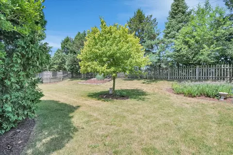 901 Barton Ln, Peotone, IL 60468 photo 25