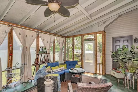 901 Barton Ln, Peotone, IL 60468 photo 23
