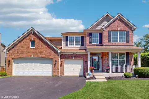 3120 Secretariat Ln, Montgomery, IL 60538