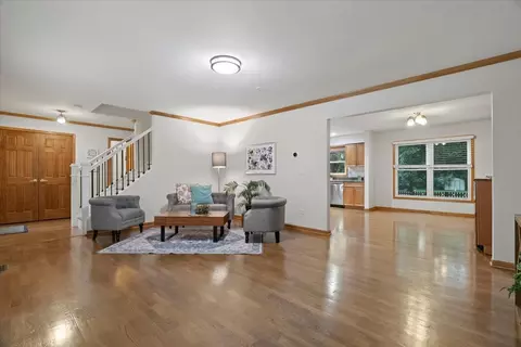 308 Eastern Ave, Barrington, IL 60010 photo 4