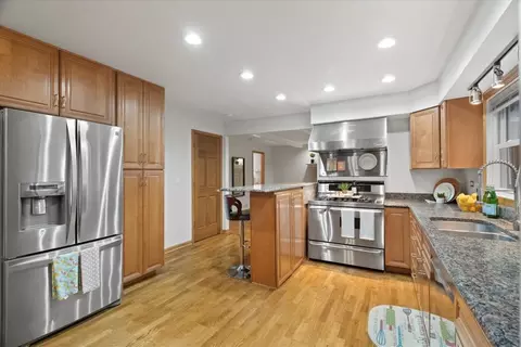 308 Eastern Ave, Barrington, IL 60010 photo 16