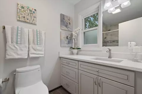 308 Eastern Ave, Barrington, IL 60010 photo 22