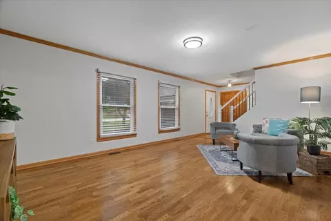 308 Eastern Ave, Barrington, IL 60010 photo 5