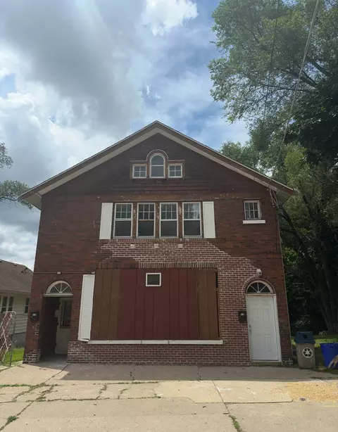 914-916 N Winnebago St N, Rockford, IL 61103