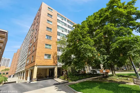 1516 Hinman Ave #504, Evanston, IL 60201