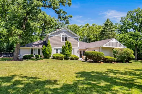 7900 W 127th St, Palos Park, IL 60464