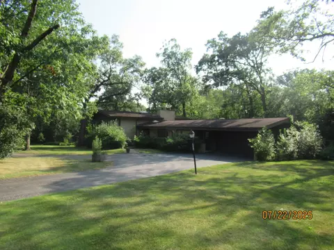 2592 Oakwood Dr, Olympia Fields, IL 60461