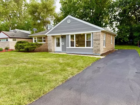 313 Minocqua St, Park Forest, IL 60466