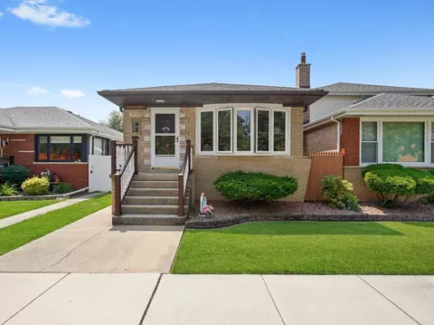 10324 S Sacramento Ave, Chicago, IL 60655